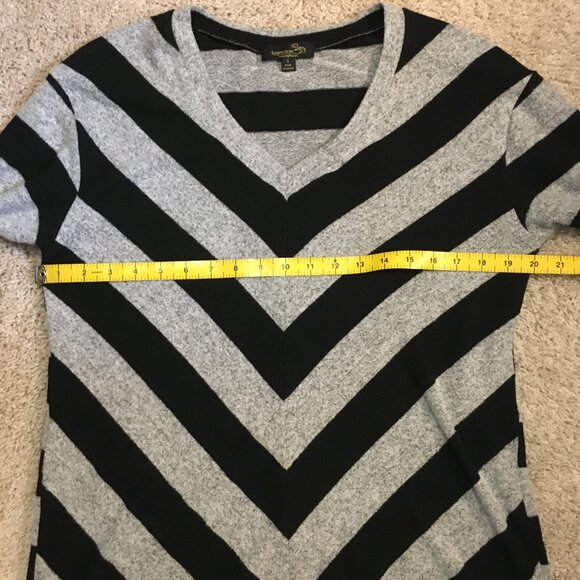 Punky Grey Black Tire Chevron Stripe Sweater - Picture 13 of 16